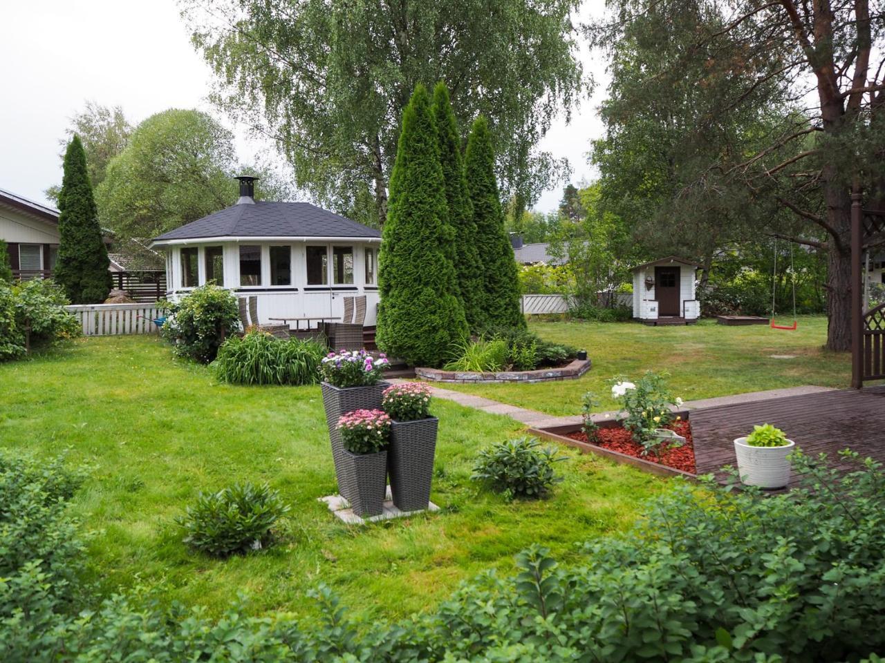 Koivula Guest House Котка Экстерьер фото
